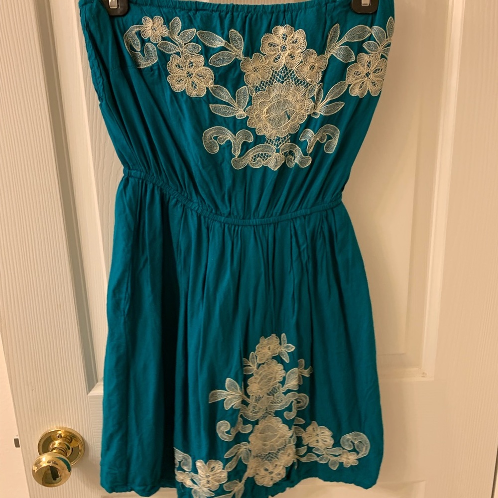 Strapless dress